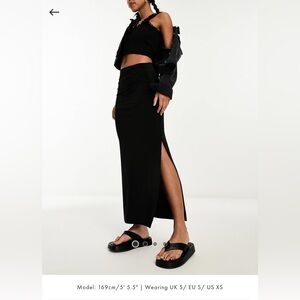 Stradivarius Black Pencil Skirt